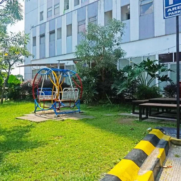 OYO 91593 San San Rooms Apartment Gunung Putri Square，位于Parungdengdek的酒店