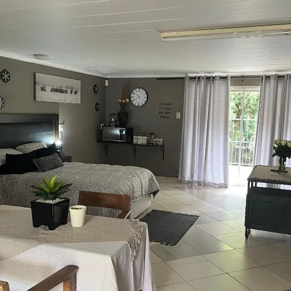 Cloete Self catering Guest room，位于埃尔默洛的酒店