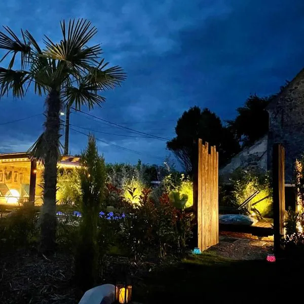 La Clé des Champs - Studio PiscineSPA-Sauna au jardin tropical idyllique et bucolique，位于茹阿尔的酒店