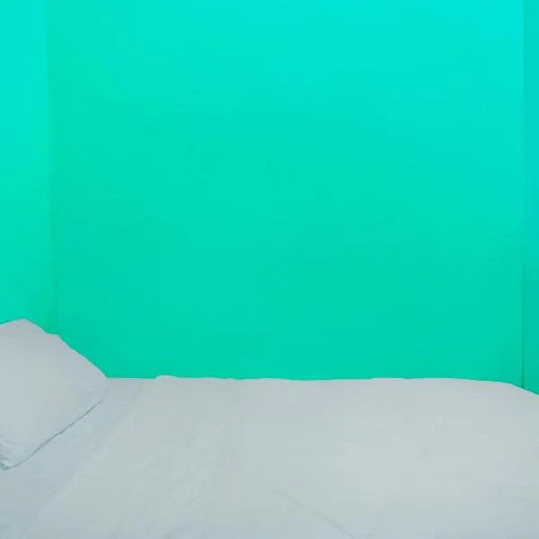 Hotel O Penginapan LorraNearPasar Oleh Oleh，位于名古屋的酒店
