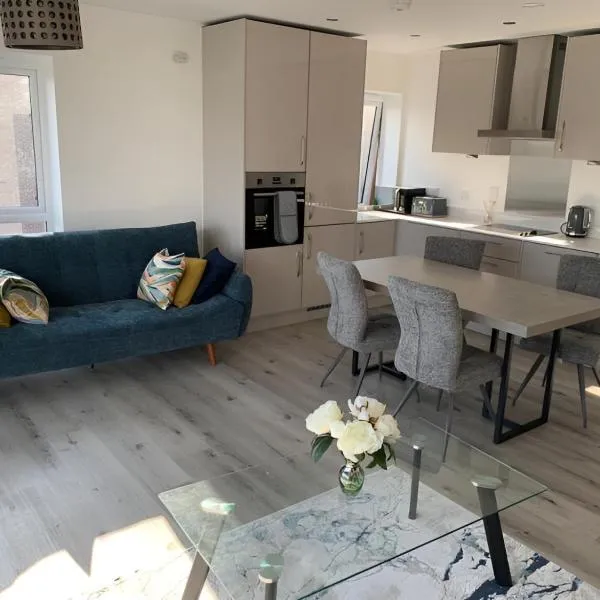 Raphvin Apex Abode，位于哈洛的酒店