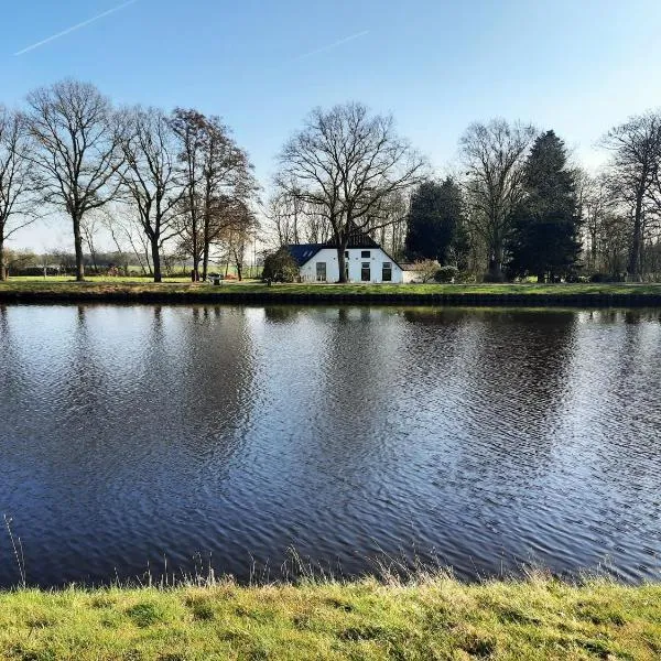 Vakantieverblijf Aan de Vaart，位于Tynaarlo的酒店