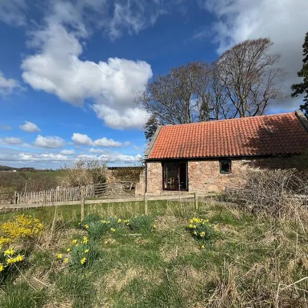 Stable Cottage by Roslin Glen，位于罗斯林的酒店