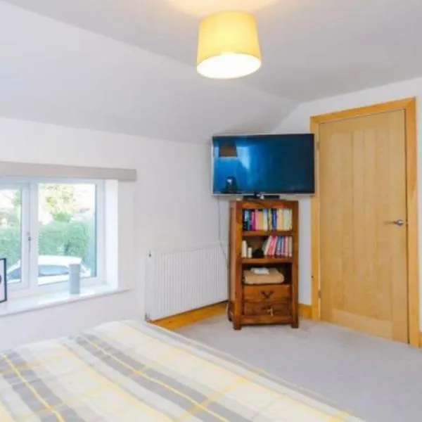 Oswaldtwistle Farmhouse，位于Oswaldtwistle的酒店