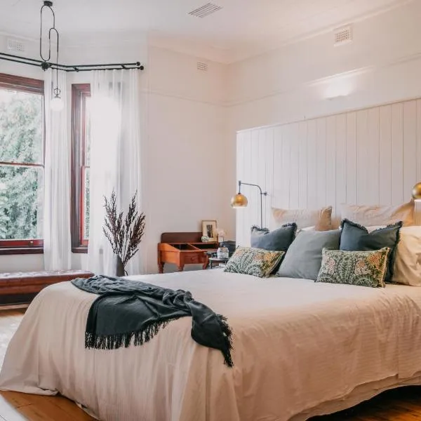 Littlebourne Guest House，位于巴瑟斯特的酒店