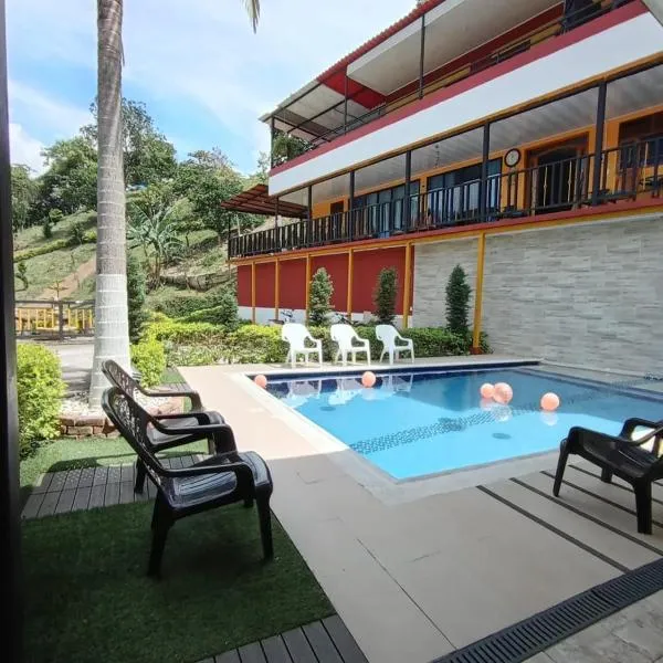 Hotel Finca los Cristales，位于拉维加的酒店