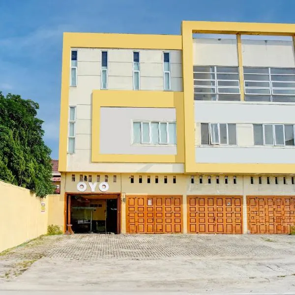 Hotel O Helvetia Near Plaza Millenium Formerly Sunny Inn，位于Pulauberayan的酒店