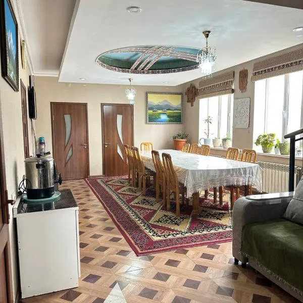 Tumar guest house, Kochkor，位于科奇科尔的酒店