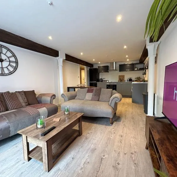 The Maltings - Contemporary 2 bedroom apartment with en-suite，位于Kirk Sandall的酒店