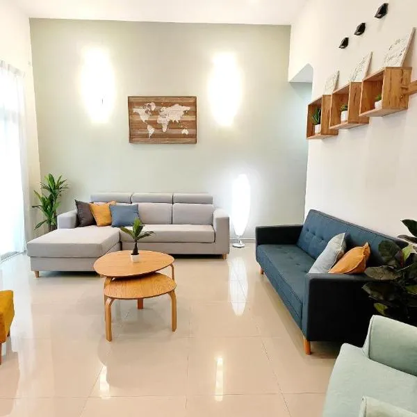 Ocean 19 Shamrock Villa Beachfront Big Group 4 Bedroom 5 Bathroom with Pool，位于丹绒武雅的酒店