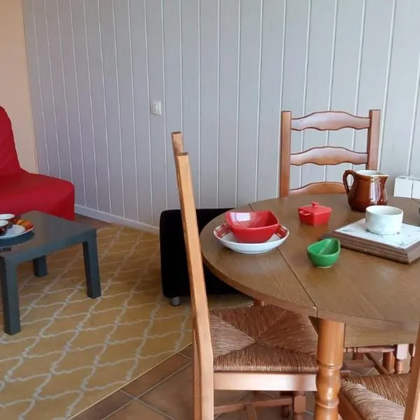 Studio à 100 m de la plage，位于欧迪耶讷的酒店