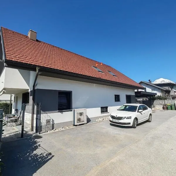 Studio Hathor - Bikers Welcome，位于克拉尼的酒店