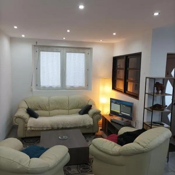 Maison individuelle Rosières-en-Santerre，位于Rosières-en-Santerre的酒店