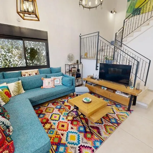 The Galilee Flame duplex，位于Shlomi的酒店