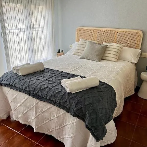 REFUGiO MAGiCO，位于Herencia的酒店