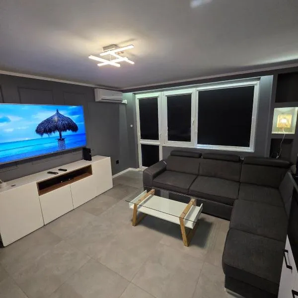 Apartament 3-pokojowy Klimatyzacja nr 3，位于拉多姆的酒店
