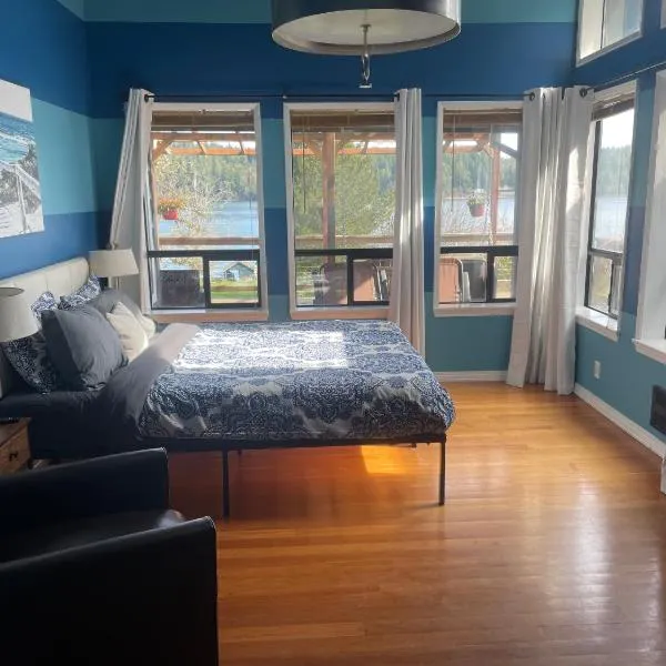 Oceanfront Beach House，位于雪尔顿的酒店