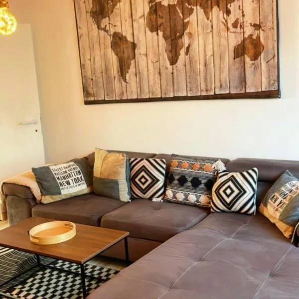 Sunny apartment near atomium parking free，位于菲尔福尔德的酒店