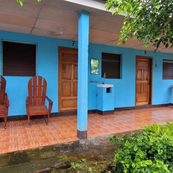 Monkey's Island Hostel，位于Mérida的酒店