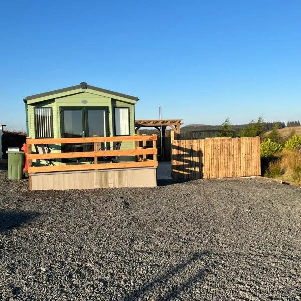 Maneight Fir View with hot tub，位于Dalleagles的酒店
