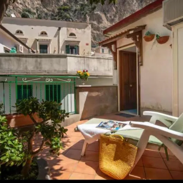 Secret Garden Amalfi Coast，位于阿特拉尼的酒店