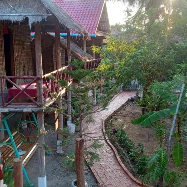 Setha About The World Homestay & Scooter，位于马德望的酒店