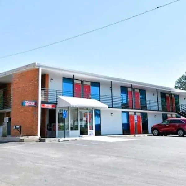 OYO Hotel Valdosta GA I-75，位于瓦尔多斯塔的酒店