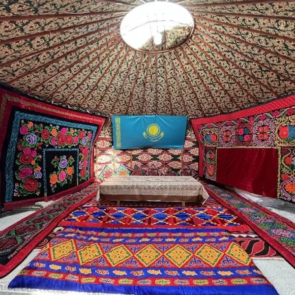 Bakytzhan hotel，位于Kurmenty的酒店