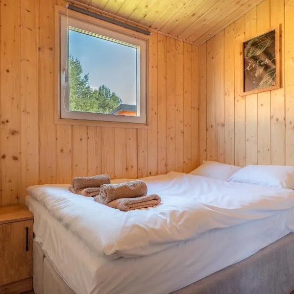 Zacisze obok Suntago Park domki 2,3,6 osobowe，位于Grabce-Towarzystwo的酒店