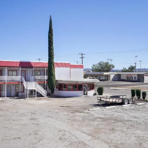 OYO Alpine TX near Big Bend National Park，位于阿尔派恩的酒店