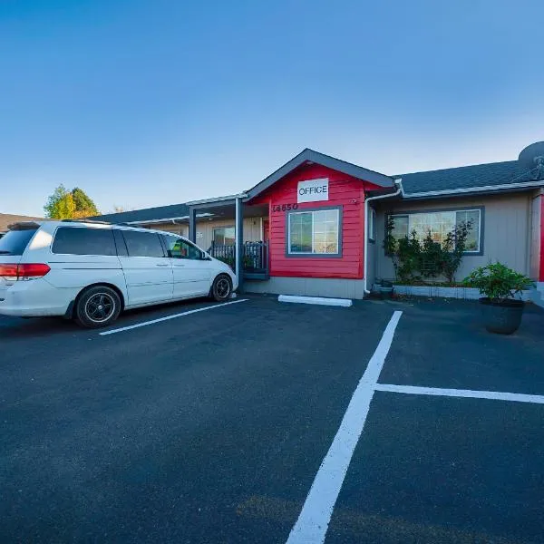 OYO Hotel Portland OR near Airport，位于格雷舍姆的酒店