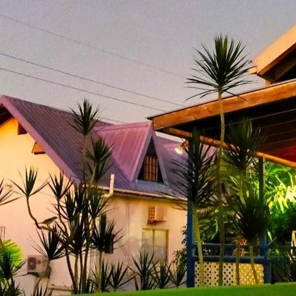 Bananaquit Tobago -Stay Near the Beach，位于克朗角的酒店