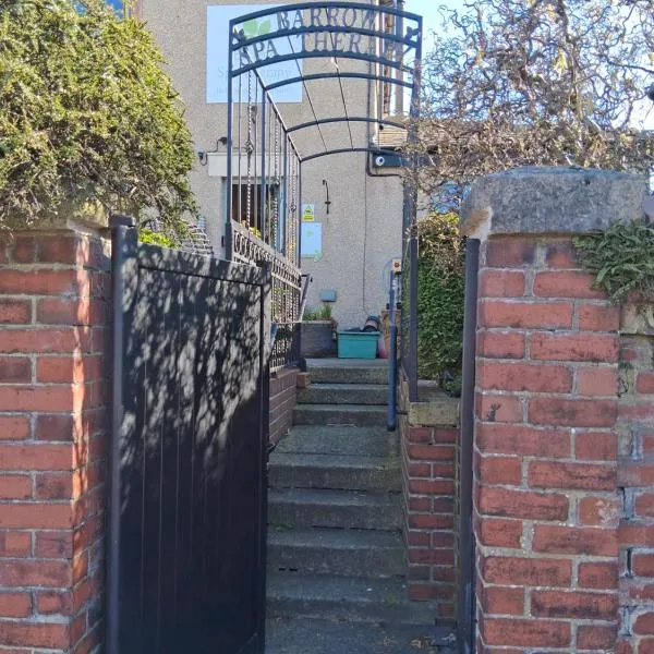 Levens Terrace, Barrow Spa Therapy，位于巴罗弗内斯的酒店