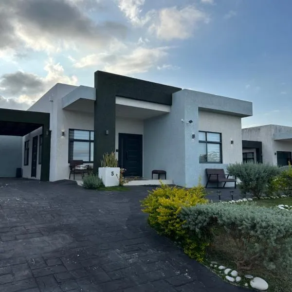 Pyramid Villa 5，位于欧丘里欧的酒店