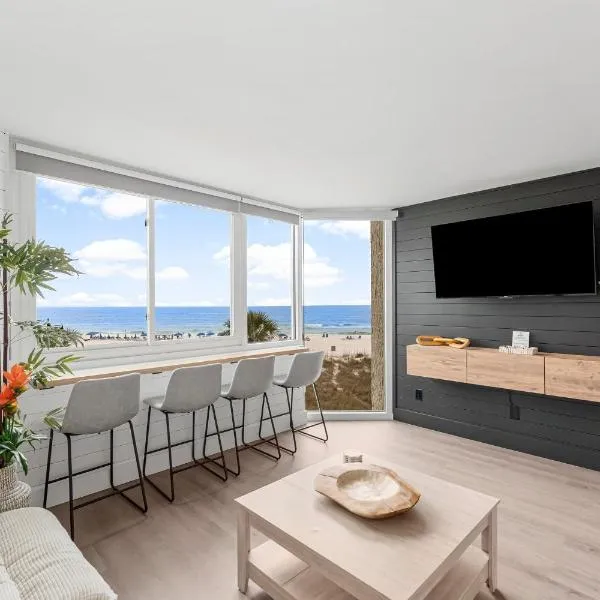 FANTASTIC FULLY RENOVATED Beach Front Condo - Incredible View - Top of the Gulf 321，位于巴拿马城海滩的酒店