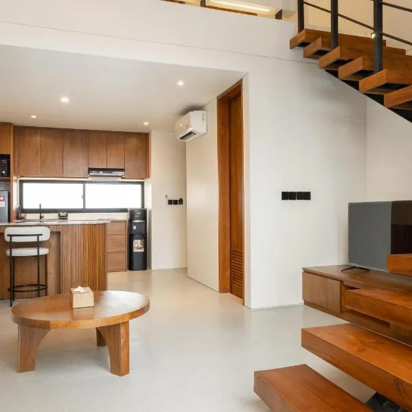 Atera Loft Canggu，位于坎古的酒店