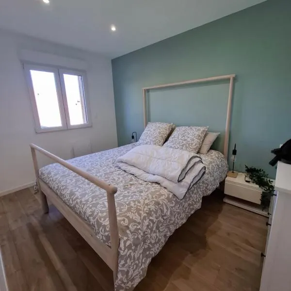Grand appartement au calme proche du centre-ville，位于杜埃的酒店