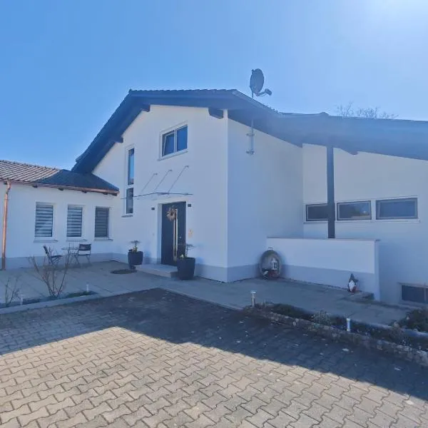 Apartment in Landsberg, Erpfting，位于莱希河畔兰茨贝格的酒店