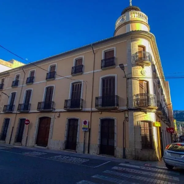 Hotel La Marsellesa，位于佩戈的酒店