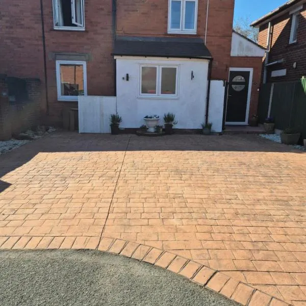ACCOMADATION WREXHAM，位于雷克瑟姆的酒店