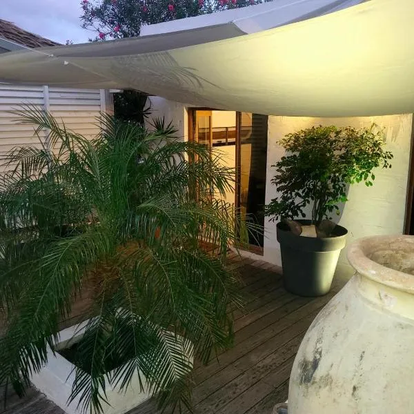 CHAMBRE Atypique，位于Saint-Louis的酒店