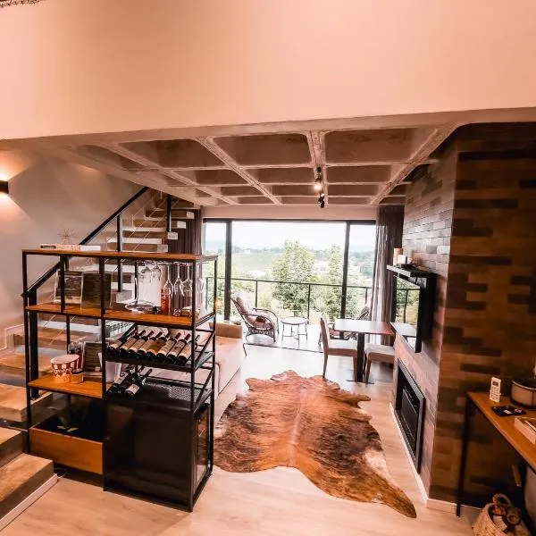 Döra Pousada e Enoturismo - Vale Dos Vinhedos，位于本图贡萨尔维斯的酒店