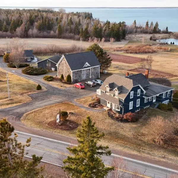 Amherst Shore Country Inn，位于Lorneville的酒店