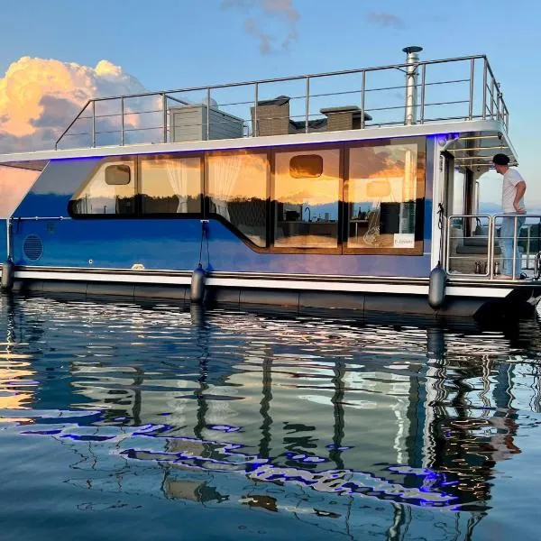 Nena Hausboot，位于柏林的酒店