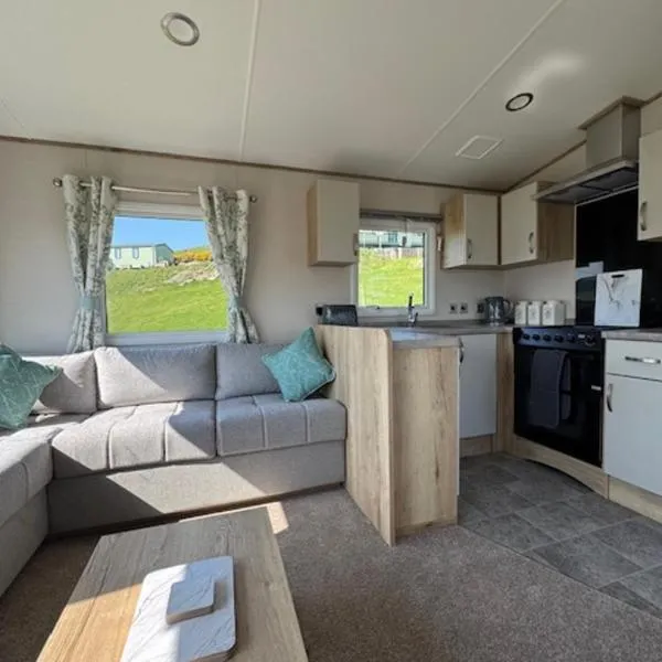 The Harlech, Penygraig Caravan Park，位于博斯的酒店