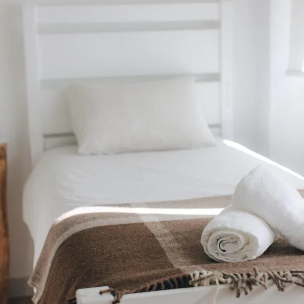 Centro Rewilding，位于Vale de Madeira的酒店