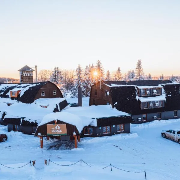 Snowriver Mountain Resort，位于Wakefield的酒店