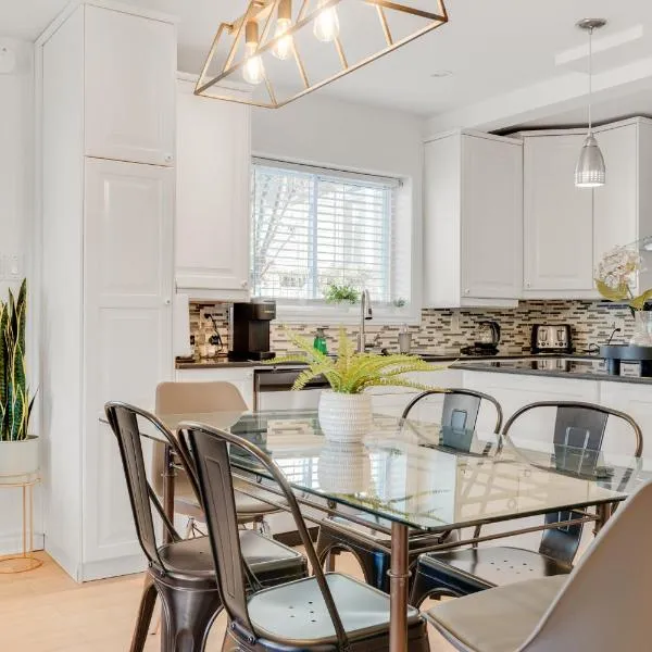 Cozy Unit 5min Ottawa - Parking Included, EV PLUG，位于加蒂诺的酒店