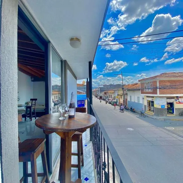 Apartamento céntrico en Cartago，位于卡塔戈的酒店