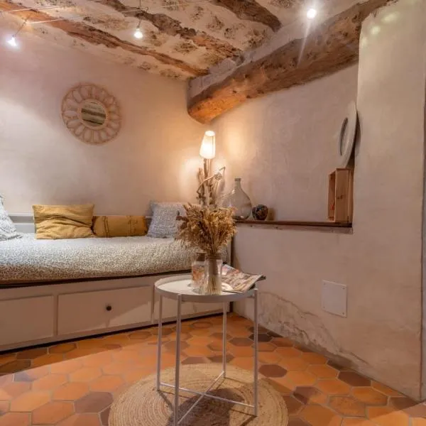 Maison de village au cœur des remparts，位于圣莱伊德苏的酒店